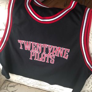 TWENTYONE PILOTS concert crop shirt